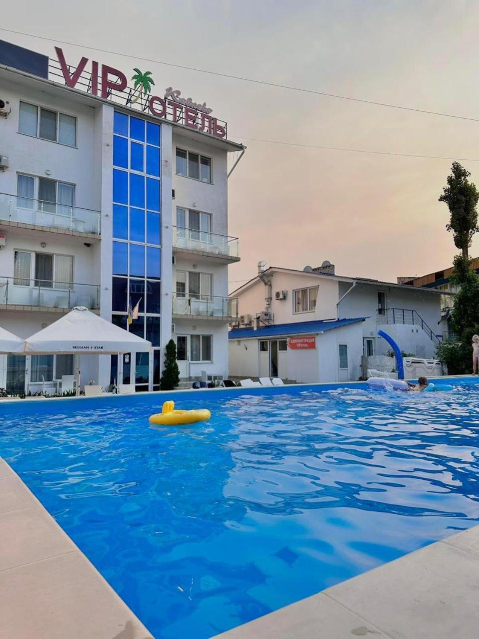 Vip Hotel Kobleve Exterior foto