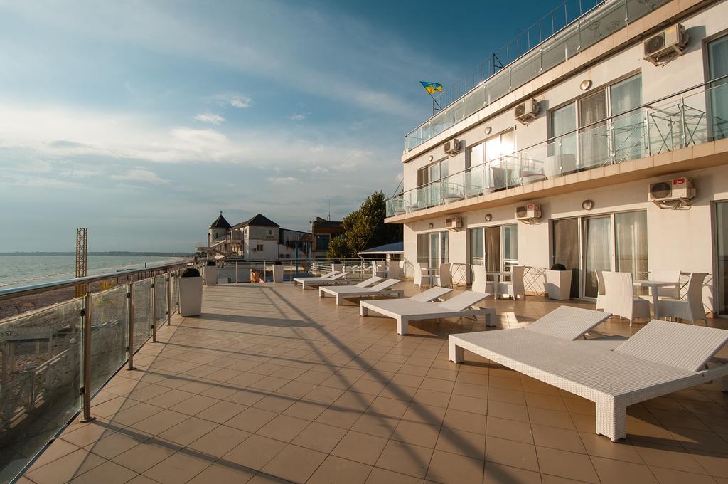 Vip Hotel Kobleve Exterior foto